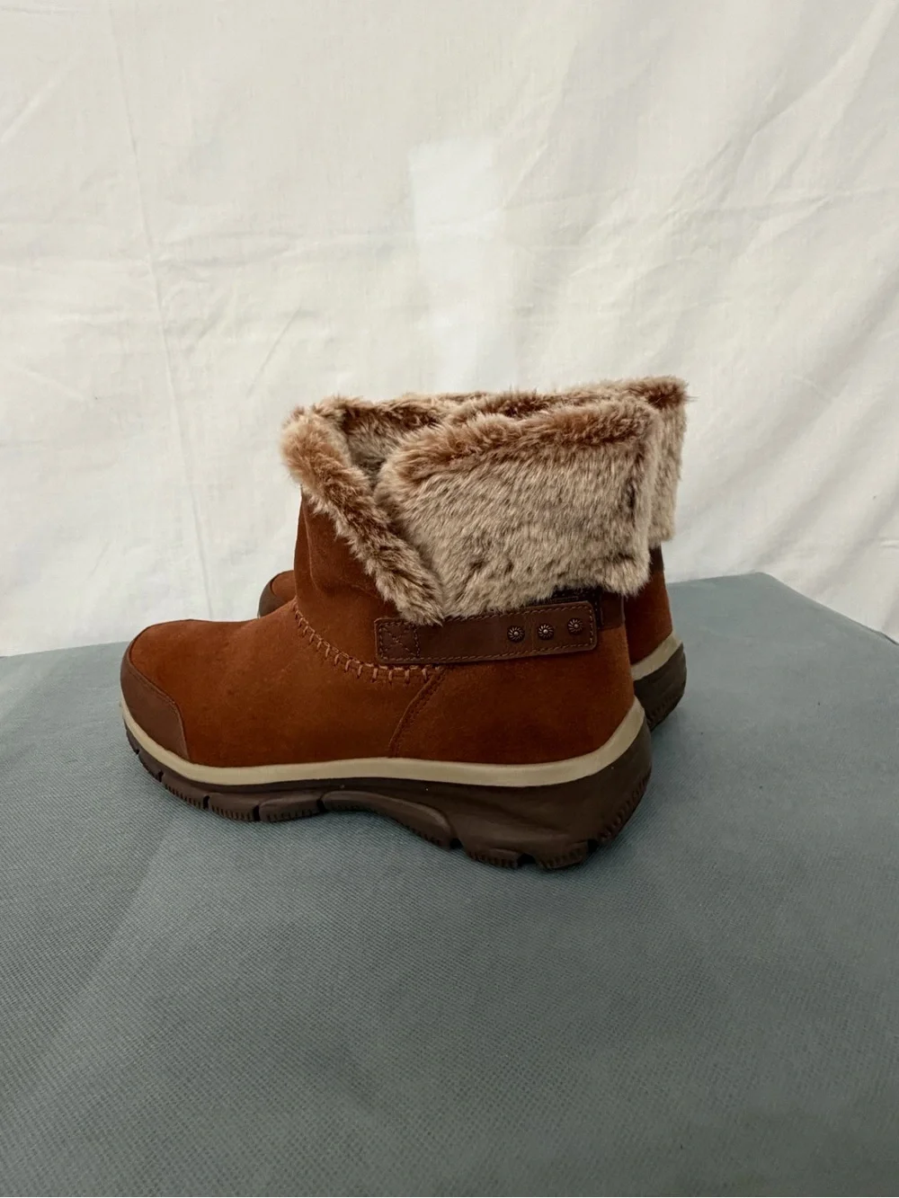 Skechers Easy Going Quantum Brown Women’s Boots Size 10 (B242)